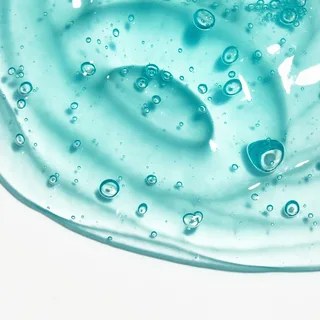 غسول وجه للبشرة المختلطة